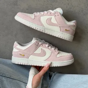 НОВИНКА‼️Nike Dunk Low Pearl Sail Pink жіночі кросівки найк данк данки
