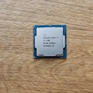 Процессор intel core i7 7700 4 ядра 8 потоков 4.2 Ггц идеал гарантия 1151 сокет 7-е поколение интел