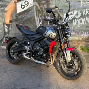 Мотоцикл Triumph Trident 660 2023 рік