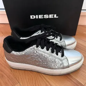 Кеды женские Diesel из натуральной кожи