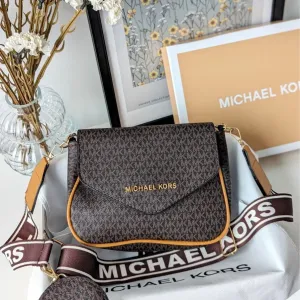 Сумка кросс боді Michael Kors в кольорах