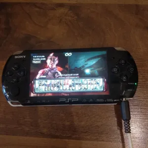 PSP 3000 в 4Gb 6 ігор в гарному стані,Sony Playstatation, зарядний кабель, ігрова ретро приставка, консоль нова батарея акумулятор