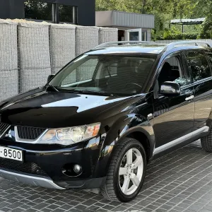 Продам Mitsubishi Outlander 2.2 турбо дизель 4x4 в идеальном состоянии