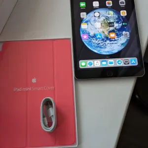 Apple ipad mini 3 16Gb LTE + Smart cover