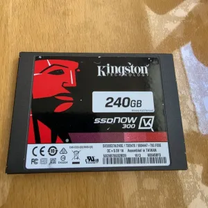 Kingston 240gb ssd 96% якісний диск ссд Стан гарний для ноутбука або системного блока