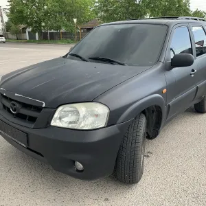 Мазда Требут 2.3бензин полный привод