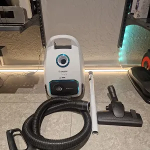 Пилосос Bosch Serie 6 ProHygienic.