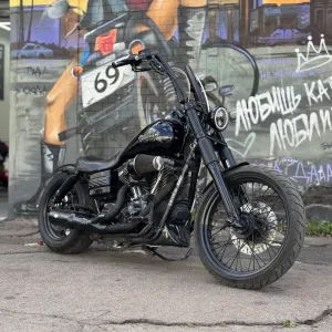Мотоцикл Harley-Davidson Dyna 2006 рік