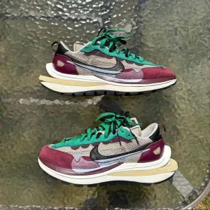 (БЕЗ ПЕРЕДОПЛАТИ)Nike Vaporwaffle sacai Villain Red Neptune Green найк