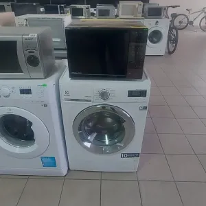 Пральна машина Electrolux вузька 0,40 см.EWS1266CI