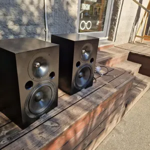 Студийные мониторы Yamaha MSP 10 Pair 42кг  с коммутацией