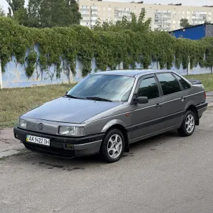 VW Passat B3 2.0