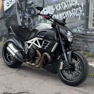 Мотоцикл Ducati Diavel AMG Special Edition 2012 року