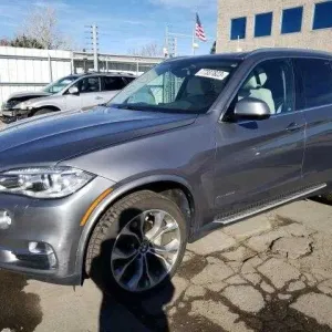 Автомобіль BMW X5 xDrive 2015 року з США
