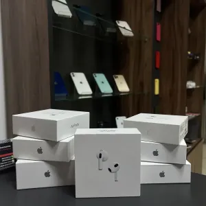 Оригінальні навушники AirPods 4  New / Open Box
