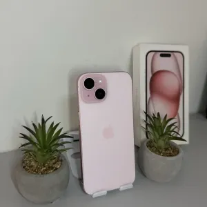 iPhone 15 128 GB Pink/ Neverlock/ 85% АКБ/ Айфон 15 128 ГБ Розовый