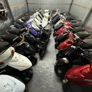 Мопеди з японії Yamaha jog ,Honda dio ,suzuki lets скутера з контейнера