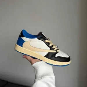 Кросівки Nike Air Jordan 1 Low Travis Scott Fragment | Кроссовки Найк жіночі чоловічі