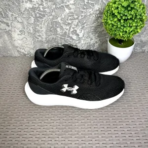 Under Armour Charged Surge кроссовки 45 размер спортивные черные