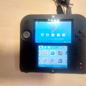 Nintendo 2DS 4Gb Black з іграми в гарному стані ігрова приставка консоль DS, для ігор на картриджах типу Mario Zelda ігри