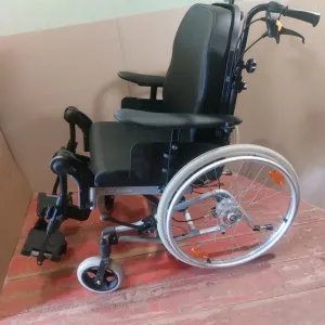 Кресло для инвалидов  многофункциональное   Invacare  (Германия)