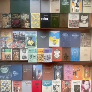 Література в новому стані комплект або в роздріб
