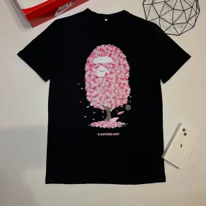Футболка Бейп чорна / бейп сакура / футболка Bape Sakura / Майка BAPE  /  унісекс / дешево / футболки бейп / BAPE  сакура