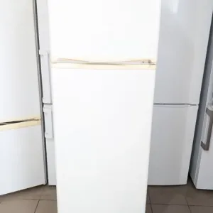 Холодильник Snaige