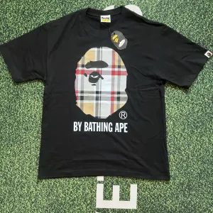 Футболка bape burberry бейп барбері барбери барберри барберрі чорні біла