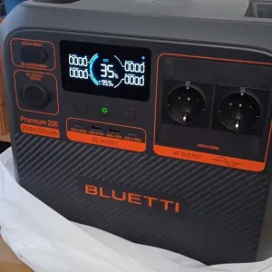 Зарядна станція BLUETTI Premium 200 V2
