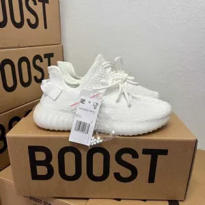 Кроссовки Adidas yeezy 350 white / Адидас изи 350 белые изики 37 38 39