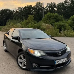 Продам Toyota Camry 2014 рік 2.5 бензин Автомат