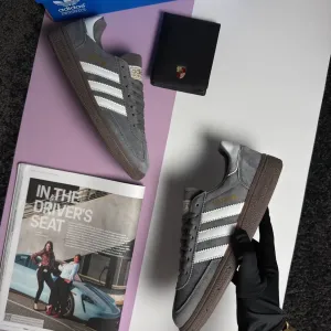 Жіночі кросівки адідас Adidas Spezial W Grey White [36-41]