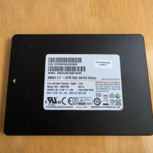 Ssd 1.92tb Стан гарний. Смарт на фото Samsung sm863