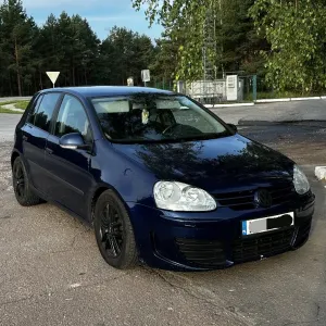 Продам volkswagen golf 5 .