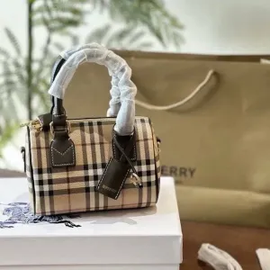 Burberry сумка жіноча бежева alo louis loro christian женская