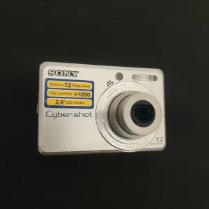 Sony Cyber-shot DSC-S730 Silver  Уцінка!!!Вінтажна Мильниця фотоапарат фотокамера