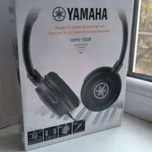 YAMAHA HPH-150B наушники
