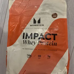 Протеїн Myprotein impact whey protein 2.5кг/900г/450г