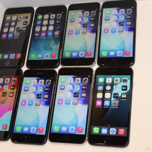 Apple iPhone SE 2020 64Gb Black (MX9R2), гарний стан! Є 6шт! Під MDM