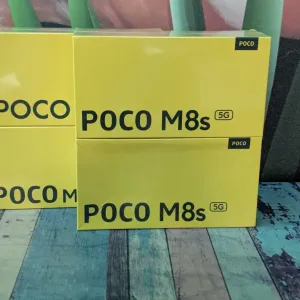 Смартфон РОСO M 8S 5G 8/256 з блоком живлення.