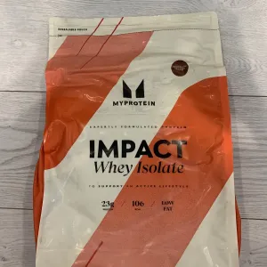 Протеїн Myprotein impact whey isolate 900g/450g