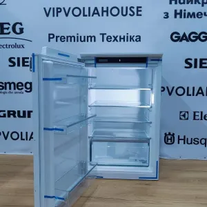 Вбудований холодильник VOLIA Premium ™ K 7103 D Selection. 87cm. Germany. 2022 рік. Виставковий зразок.