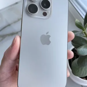 Новий Open Box iOS 17 Apple iPhone 15 Pro Natural 128 Gb Never Lock