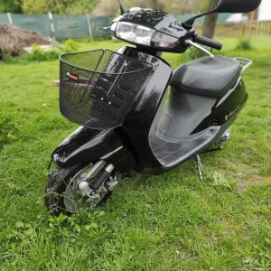 Двомісний скутер HONDA-LEAD