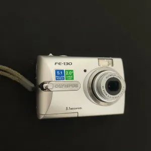 Olympys FE-130 Silver Вінтажна Мильниця фотоапарат фотокамера