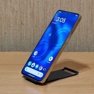 Флагманський смартфон Meizu 20 Pro 12/256Gb Gold Qualcomm Snapdragon 8 Gen 2 Екран 120 Гц. Селфі камера 32 Мп. В ідеальному стані – як новий.