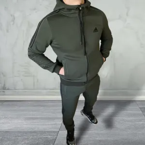 Теплий спортивний чоловічий костюм Adidas з капюшоном