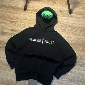 Trapstar x Places+faces