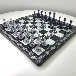 Шахи зі Скла на замовлення. Шахматы из Стекла с дизайном под заказ.